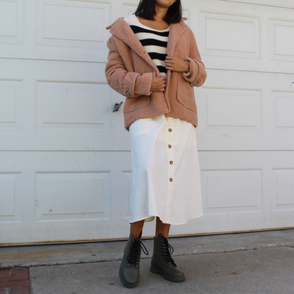 🚨//LAST CHANCE// Off White button down dress - Picture 7 of 8